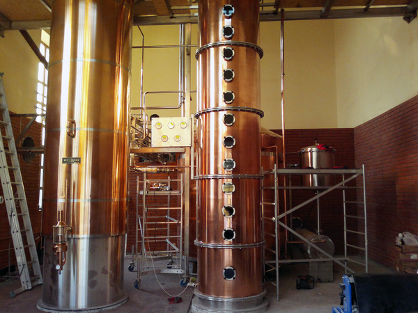Distillery for brandy and cognac to 60000l/24h